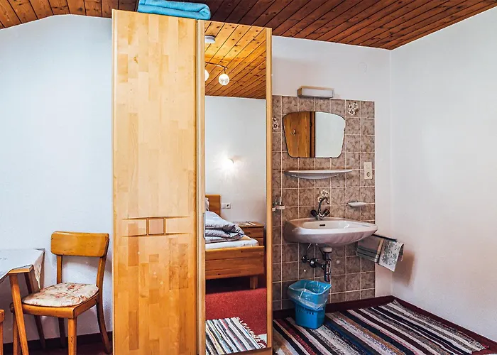 Schoenes Zillertal بيت للعطل *